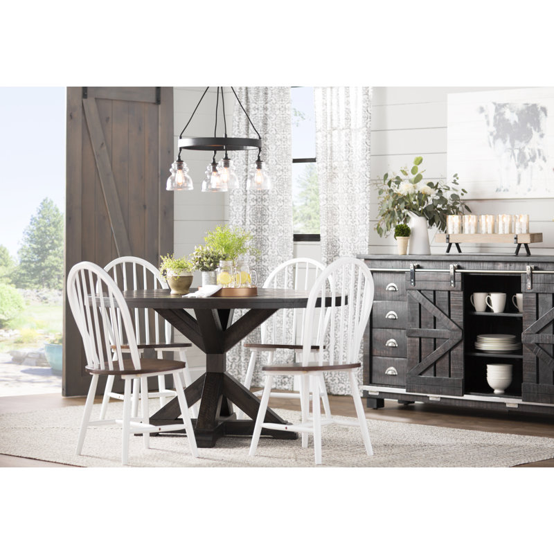 Muncie 4 - Light Chandelier