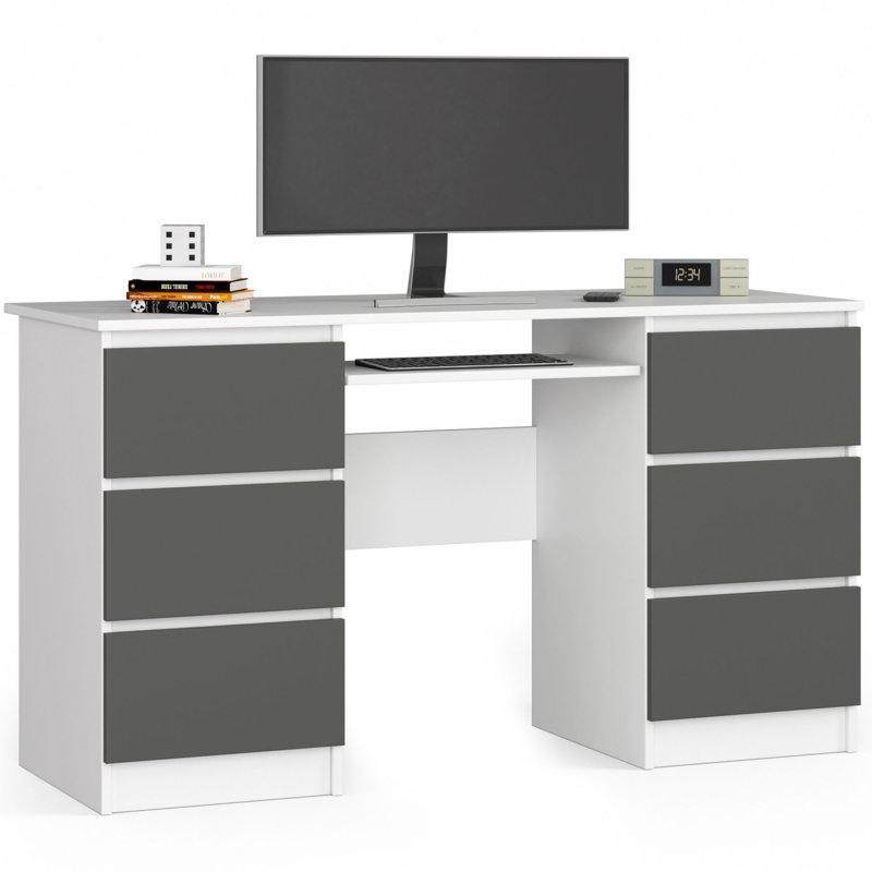 Sidsel Desk