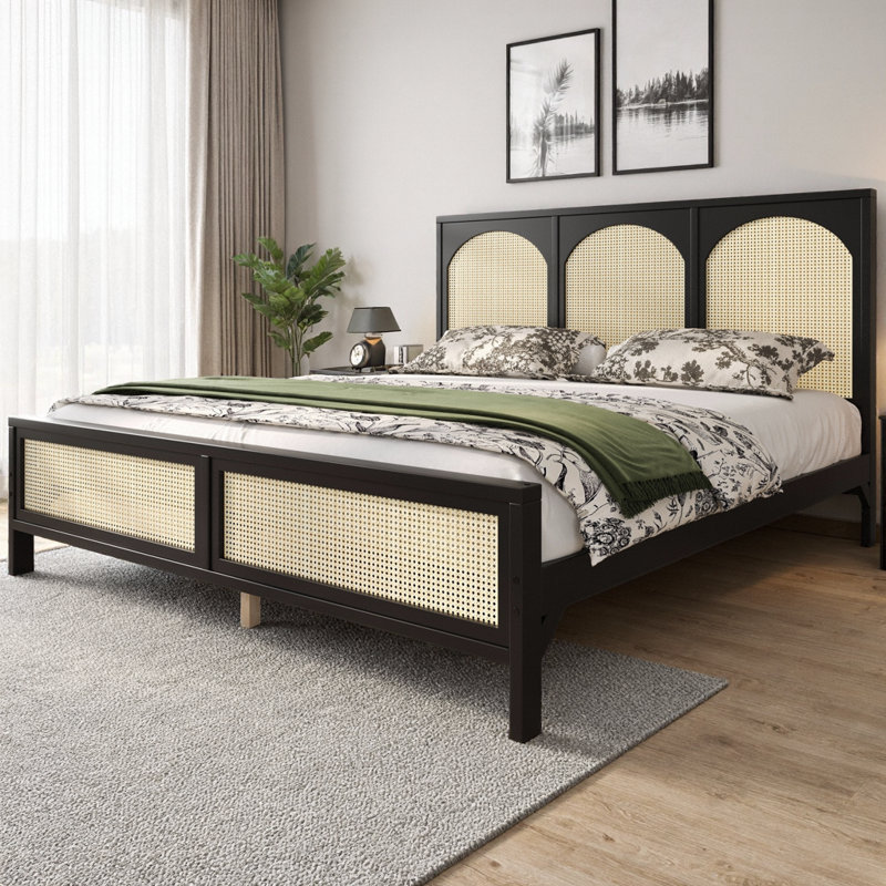 Grand lit plateforme en bois avec tête et pied de lit en rotin, structure en bois de pin massif, style naturel boho, aucun sommier requis, capacité de 600 lb, assemblage facile