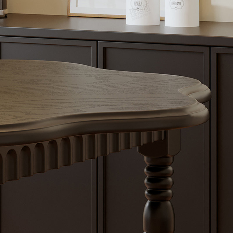 Table de salle à manger en bois massif de style français rétro