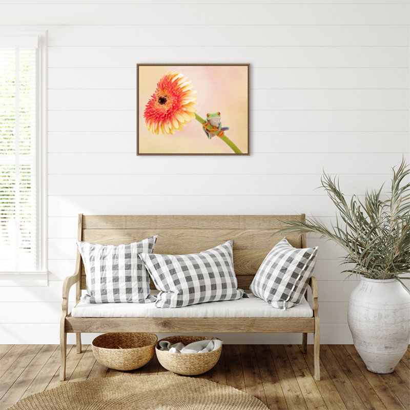 «Hanging On IX» par PHBurchett, reproduction d'art sur toile encadrée, H 23 po x l 28 po