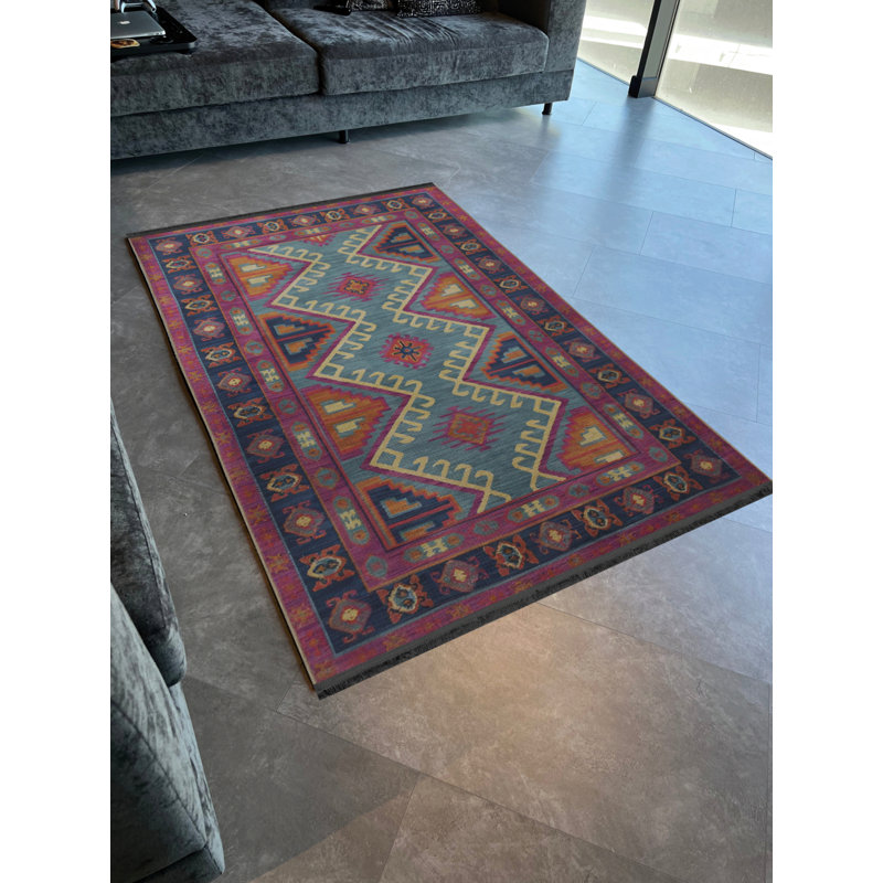 Tapis intérieur / extérieur rose en polypropylène tissé à la machine Samuela, Rectangle 3 pi 3 po x 4 pi 11 po