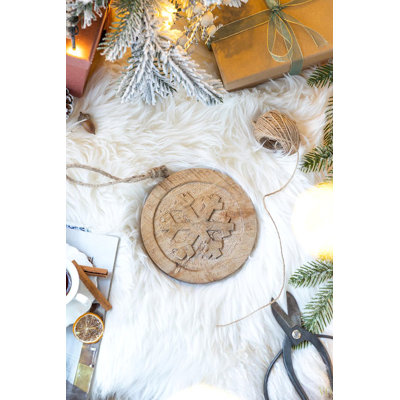 Ensemble de 12 cercles suspendus en bois 6 "x 6" avec coupe de flocon de neige, décorations d'arbre de Noël suspendues pour des décorations de fêtes