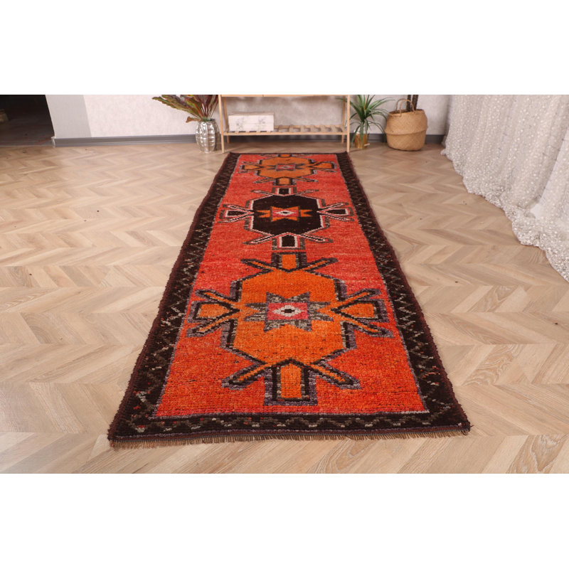 Tapis turc vintage tissé à la main en orange vif pour une décoration traditionnelle bohémienne
