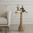 Table d'appoint en laiton Nykiah