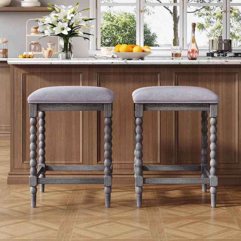 Ensemble de 2 tabourets de comptoir rembourrés de 26 pouces avec structure en bois d'acacia massif et assise confortable rembourrée de mousse.