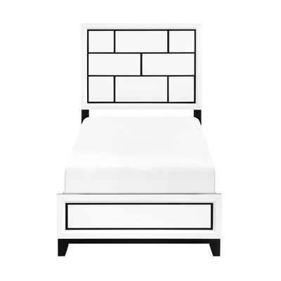 Lit contemporain de très grande taille contemporain en blanc - détail de fabrication en bois d'ingénierie avec pièce essentielle de chambre à coucher moderne