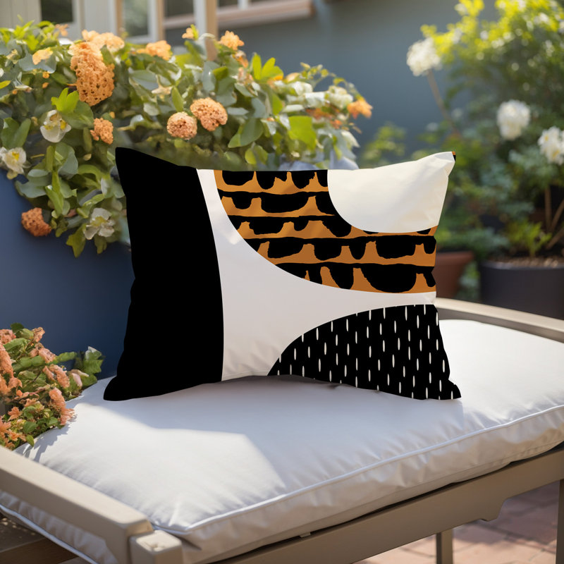 Coussin lombaire réversible intérieur / extérieur Vikka, H 14 po x l 20 po, Orange brûlé / noir / blanc cassé