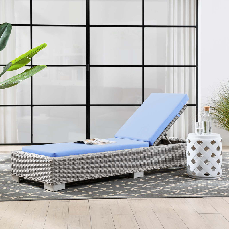 Chaise longue d'extérieur en rotin Modway Conway, Bleu clair