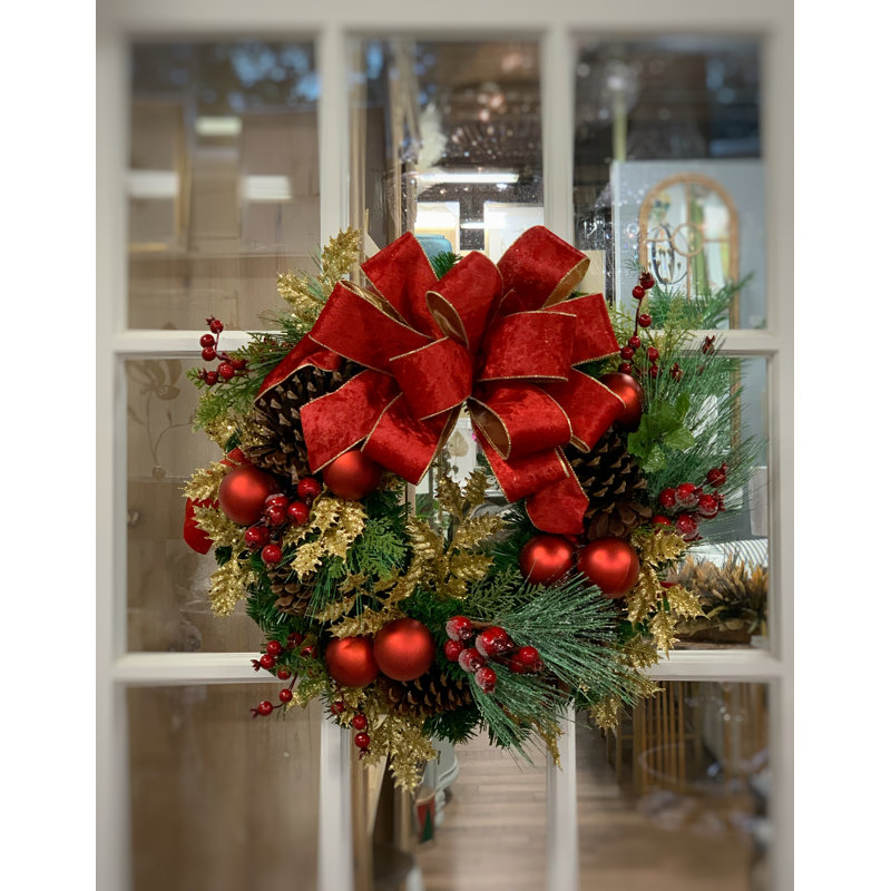 22" Holiday Wreath with Two UV Rated Boxwood Drop-Ins