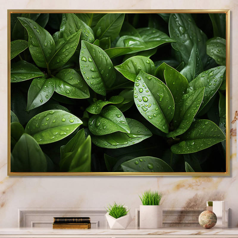 Champ de plantes vertes sur toile, Cadre flottant doré, H 34 po x l 44 po x P 1,5 po