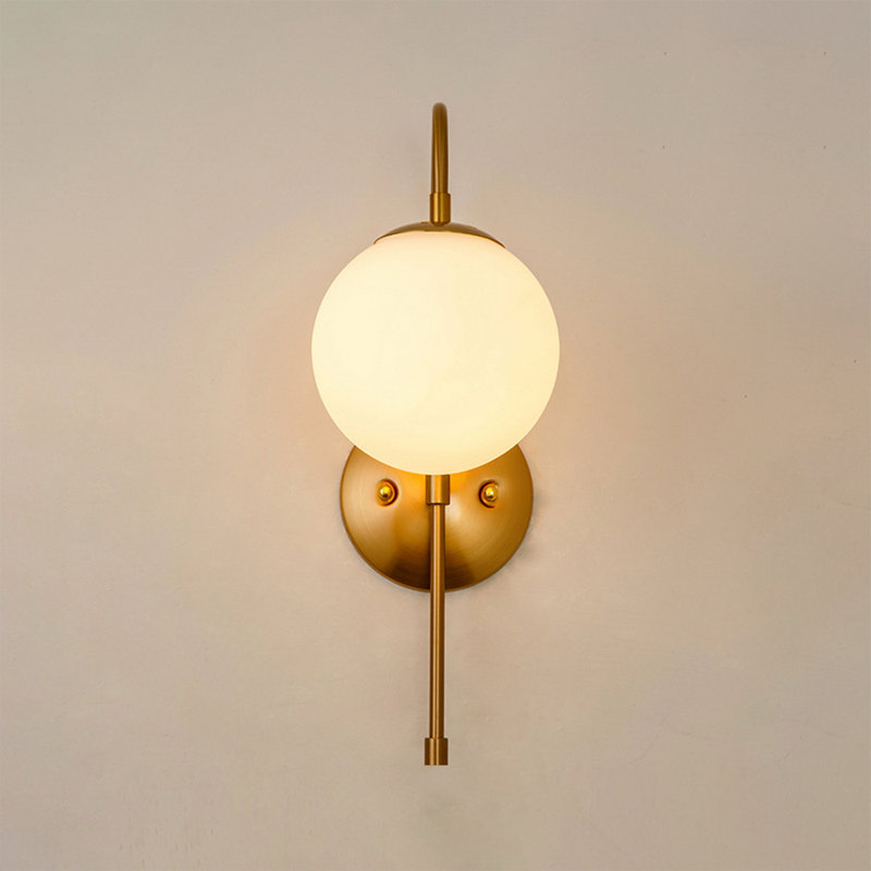 Daveric Armed Sconce