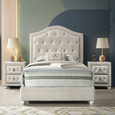 Reggie 3-pcs Bedroom Set