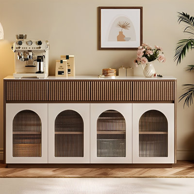 Buffet de style roche moyen