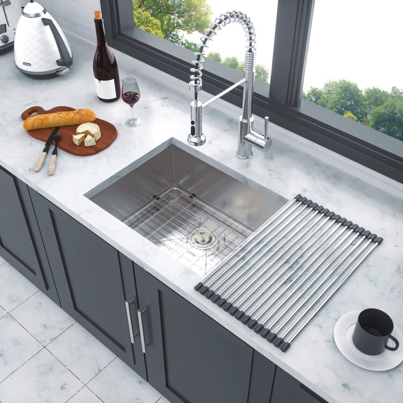Évier de cuisine encastrable 23 po - 23 po