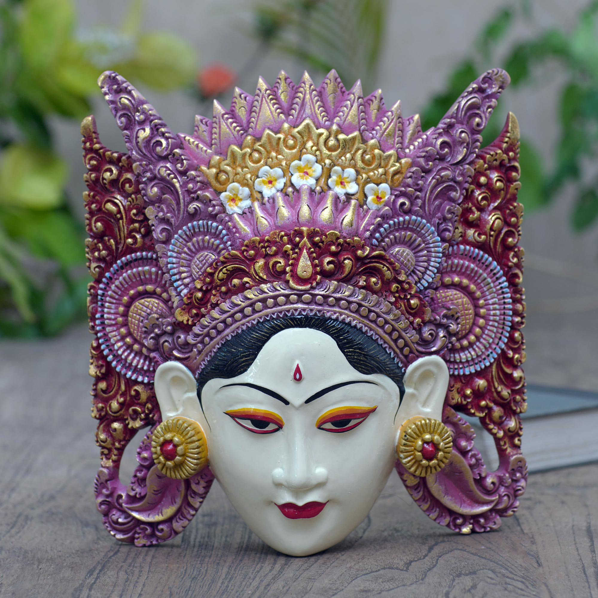 Pretty Paula Wall Decor Mask