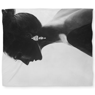 Chic Woman Duvet Cover - Figurative Bedroom Decor | Home Style