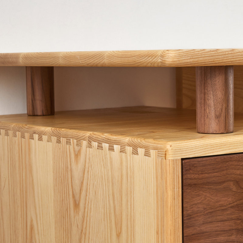 Bureau d'étude européen, H 29,13 po x l 62,99 po x P 23,62 po