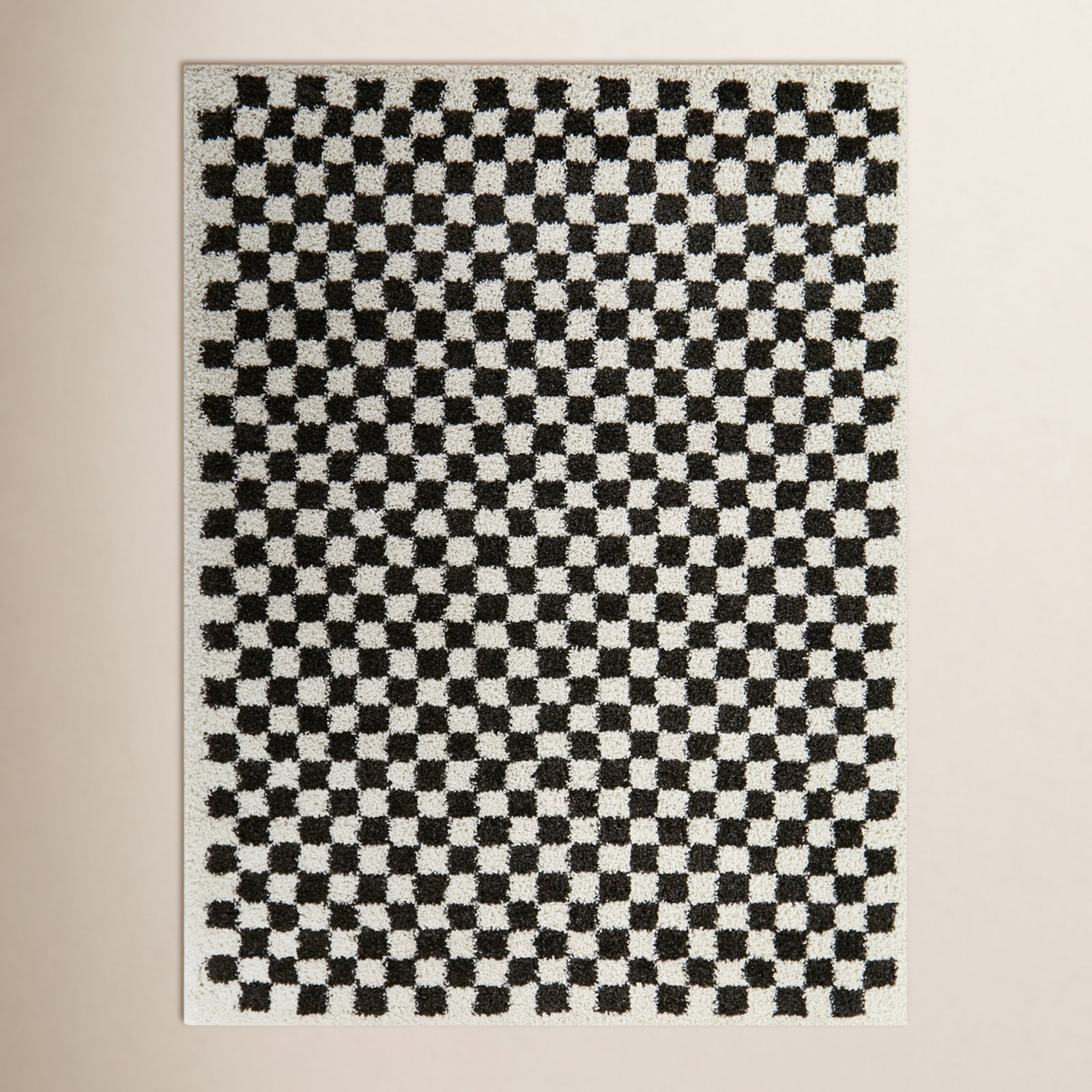 Walker Charcoal Cream Checkered Shag Rug, 5'3" x 7'