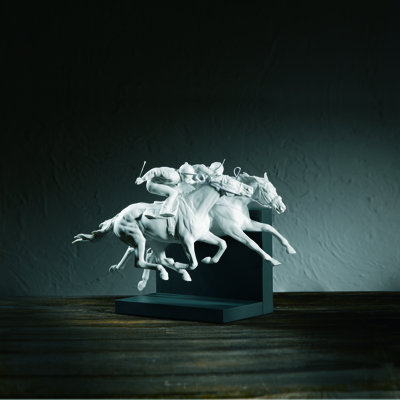 Horse Race Figurine