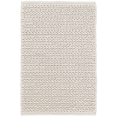 Veranda Area Rug in Ivory