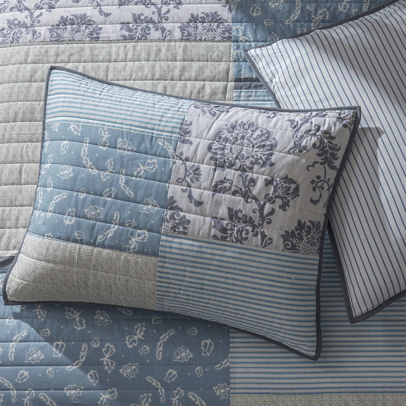 Wonderful 100% Cotton Patchwork Quilt Set, Queen Quilt + 2 Standard Shams