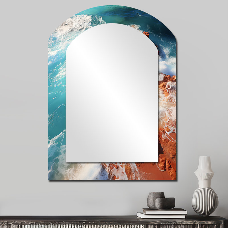 Aérien, tranquillité, plages tropicales en bleu ciel II - miroir décoratif arqué de plage, miroir mural asymétrique bleu, impression d'art en métal