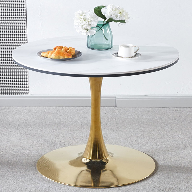 31.5" Pedestal Dining Table