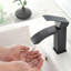 Robinet de salle de bain à un trou-87236088