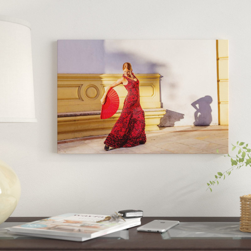 «Danseuse de flamenco en Andalousie, Espagne» par Matteo Colombo, impression sur toile, H 16 po x l 24 po x P 1 po, Blanc