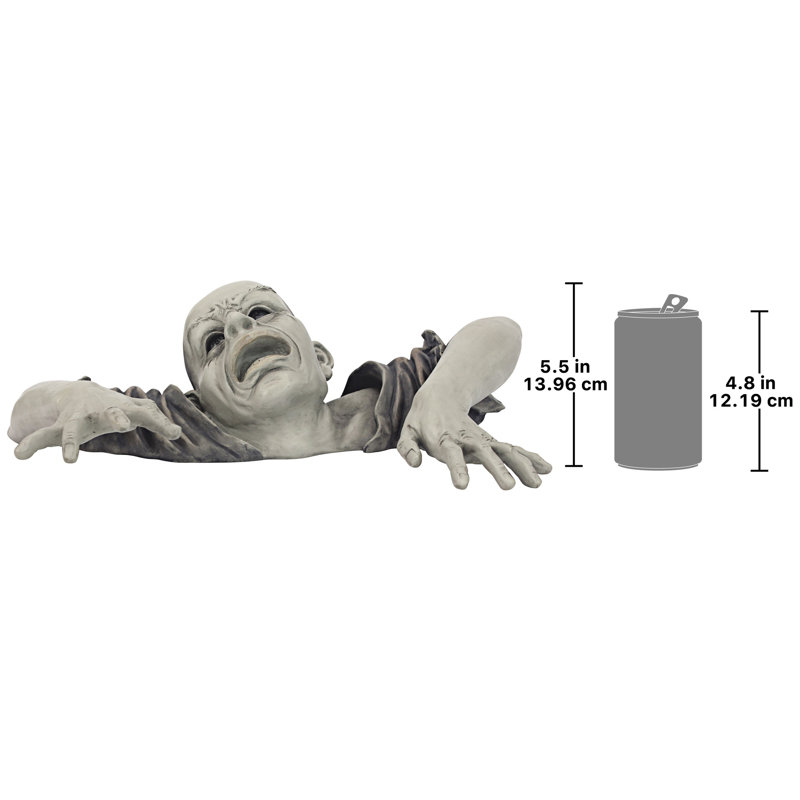 Statue le zombie des landes de Montclaire