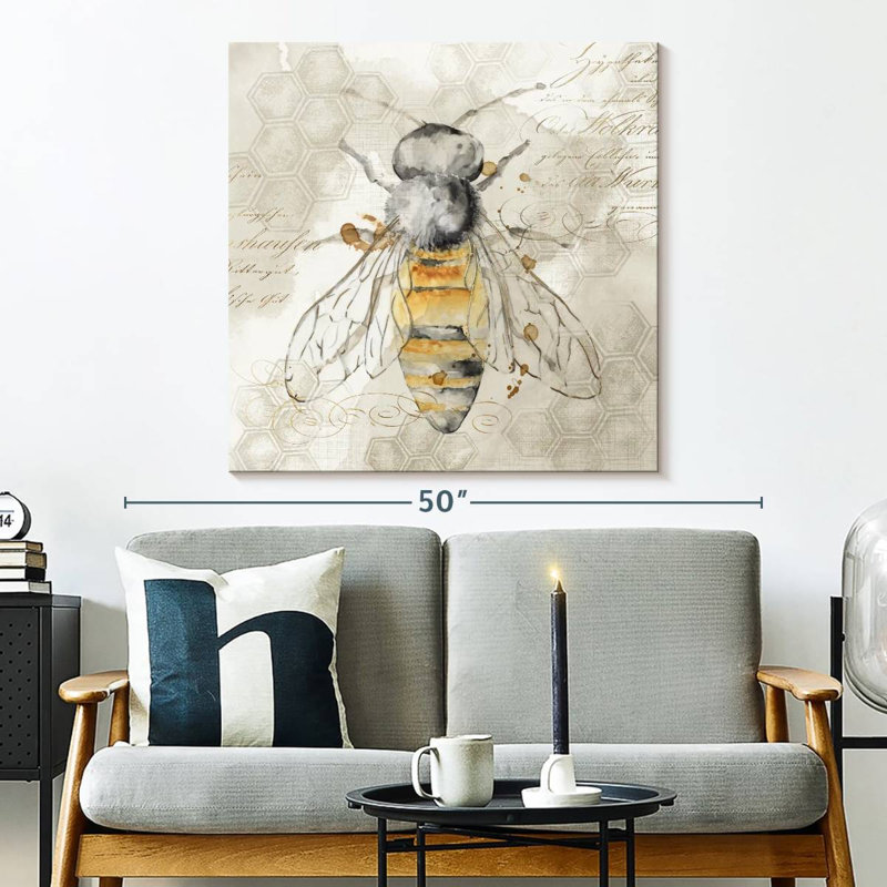 Brampt Queen Bee I, 33" H x 33" W