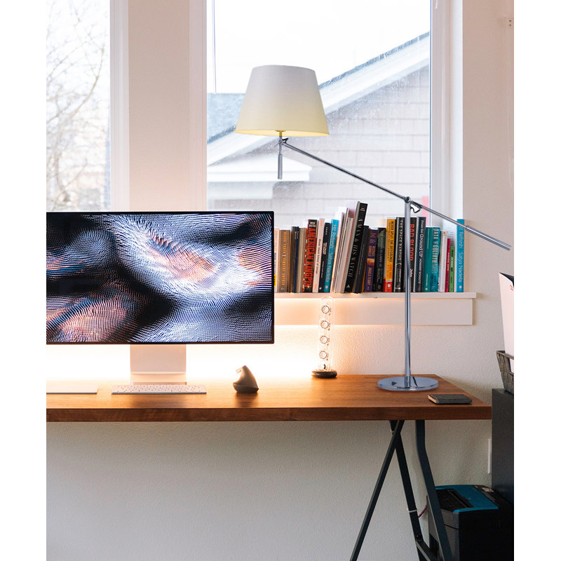 Croyl Adjustable Metal USB Table Lamp