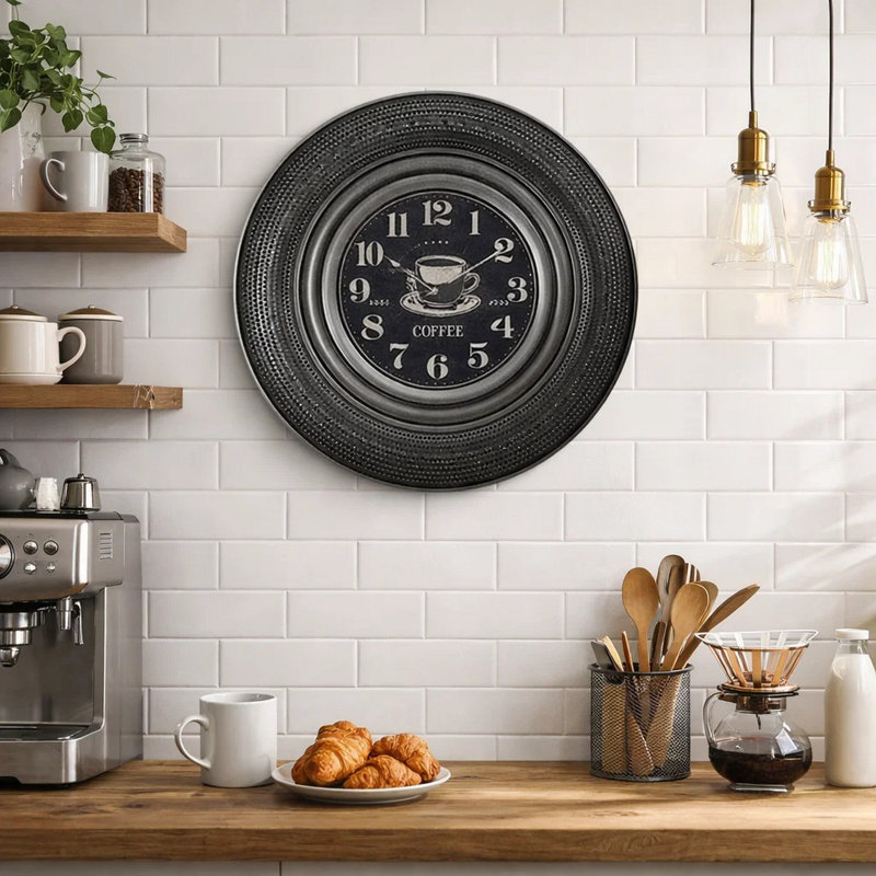 Horloge murale Gon, cadre en métal martelé gris gaufré 20 pouces