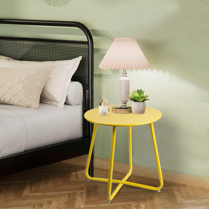 Table d'appoint en métal Adelynn, Jaune