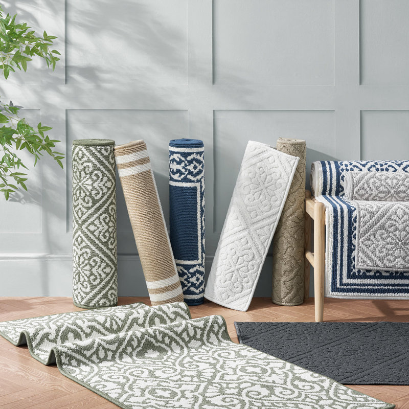 Austell Machine Woven Synthetic Geometric Area Rug in Blue/White, Runner 2'2" x 8'