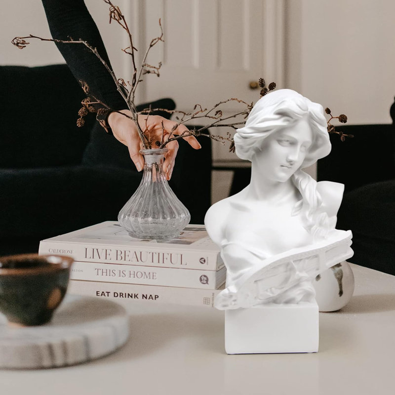 Figurine / sculpture Alixton