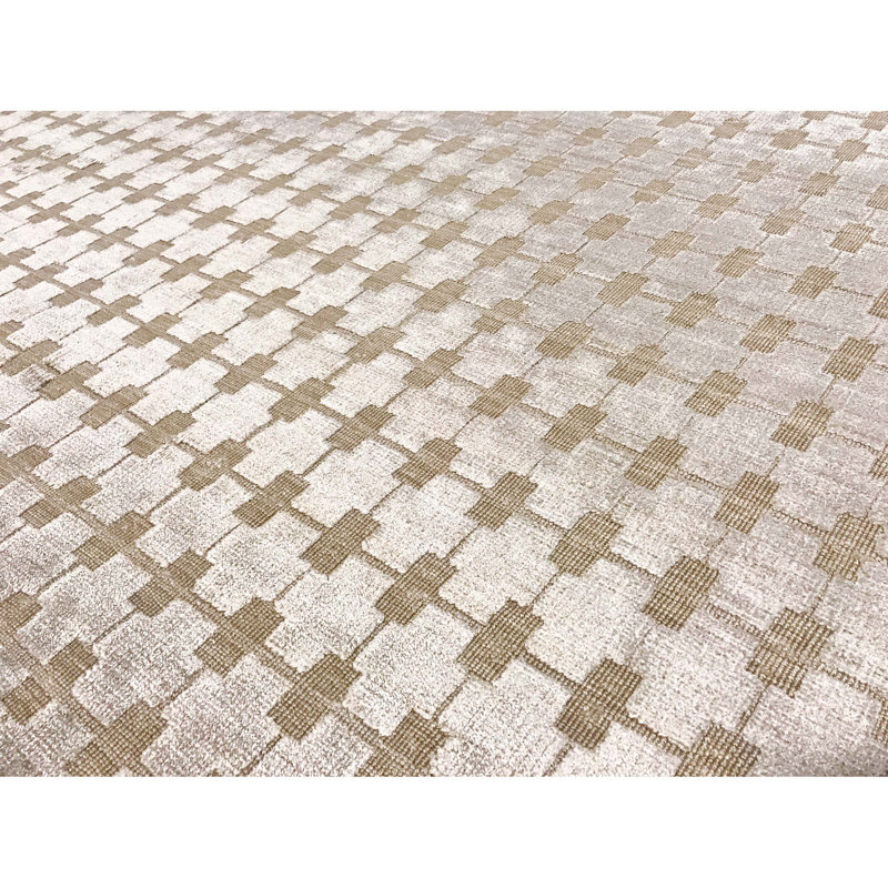 Geometric Area Rug in Gray/Tan, Rectangle 6'5" x 9'7"