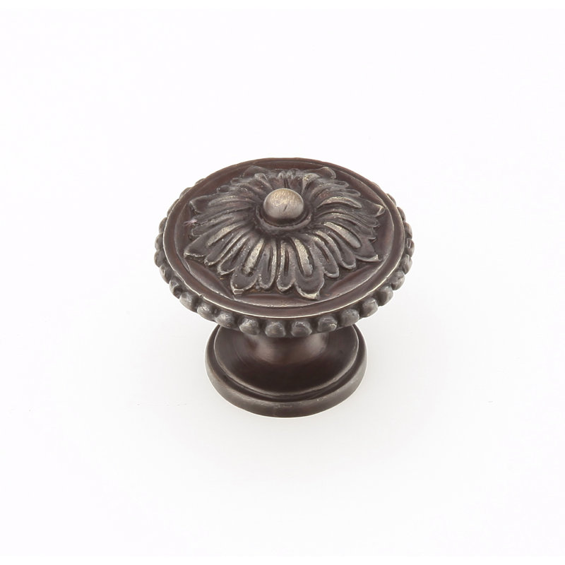 Poignée d'armoire Schaub 1-1 / 4 po Schaub, Bronze antique foncé