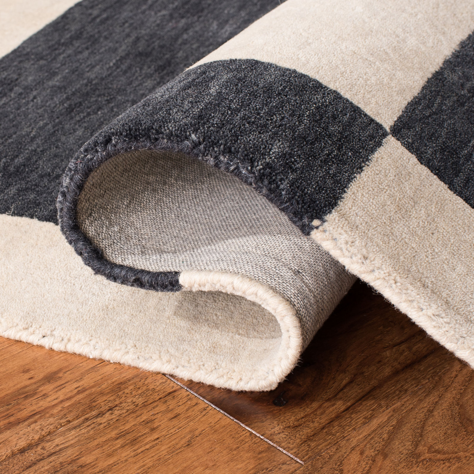 Santiago Handmade Wool Cream Rug, Runner 2'3" x 8'