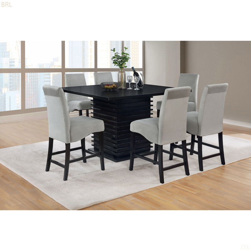 Ensemble de salle à manger Giannis, 7 Pieces: Table, 6 Chairs