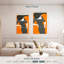 Dame sur fond orange
