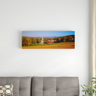 «Church and a Barn in a Field, Peacham, Vermont», reproduction de photo sur toile