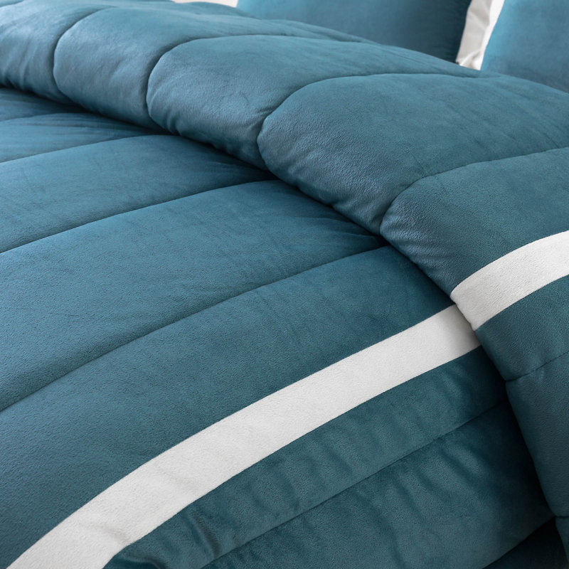 Polyester Channel Comforter, Green, King Comforter