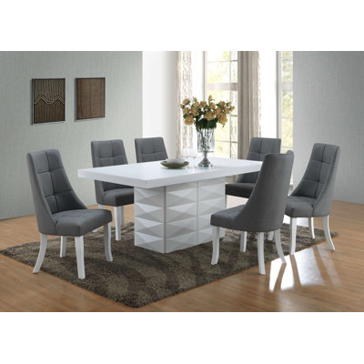 Viehmann 6 - Person Dining Set