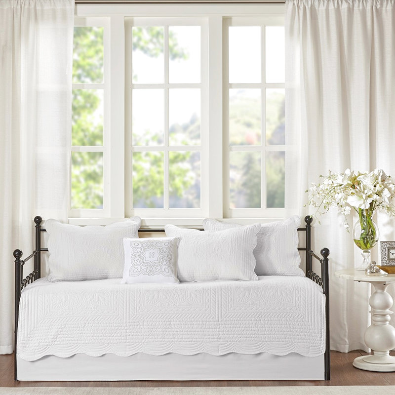 Ensemble de lit de jour 6 pièces - Bord réversible blanc festonné, pour une nuit de sommeil, matelas simple, housse, taies décoratives et housse de coussin décorative de style élégant, taille,