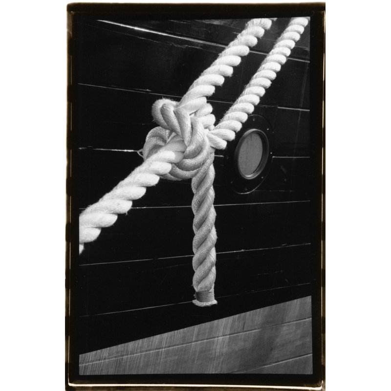 «Secure Harbor», photographie sur toile, H 12 po x l 8 po