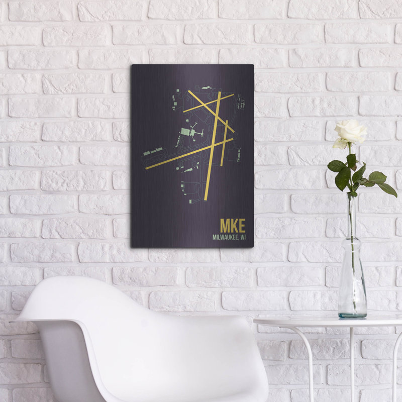 "Mke" par O8 à gauche, H 24 po x l 16 po