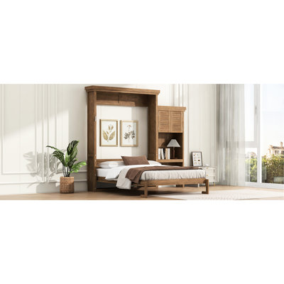 Grand lit avec persiennes et couleur de bois, plusieurs tablettes de rangement, fonction peu encombrante, fabrication en pin, idéal pour un lit pliant d'intérieur, utilisation
