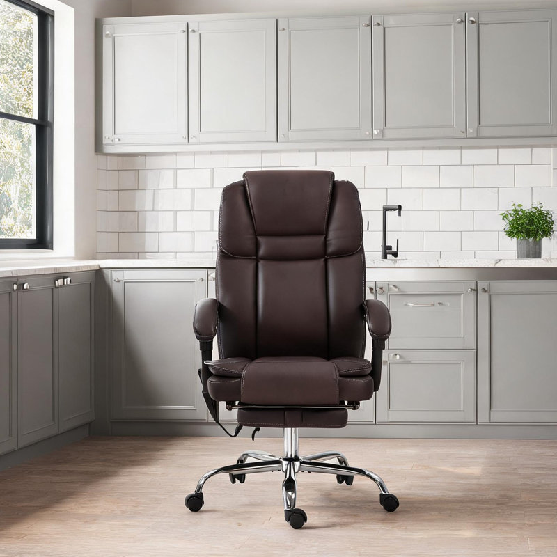 Fauteuil de bureau massant brun chaud avec inclinaison réglable, revêtement en cuir PU, repose-pieds et télécommande